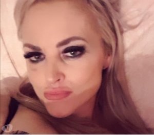 Delilah adult dating in North West, UK